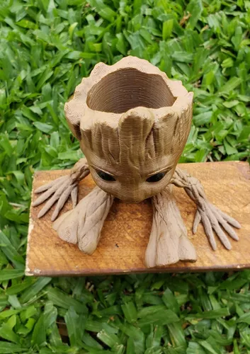 Baby Groot Sentado Maceta 15cm Impresa 3d