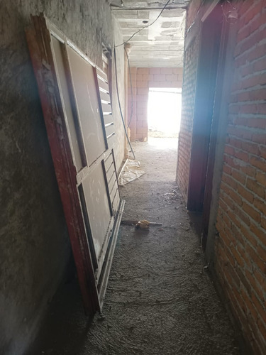 Casa En Venta En Obra Gris, Tetela Del Monte Con 3 Rec. Y Jacuzzi... 2,600,000