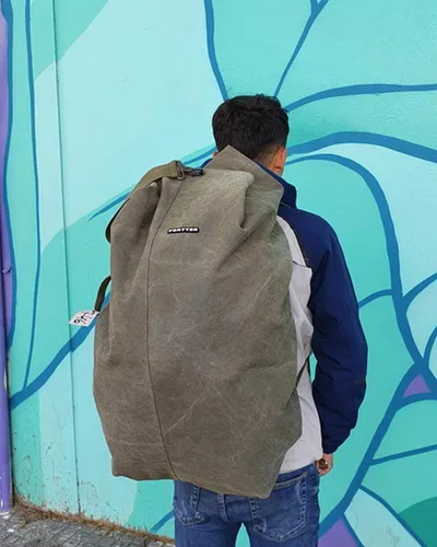 Bolso Mochila Arye Gran Capacidad En Lona Resistente
