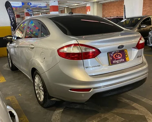Ford Fiesta 1.6 TITANIUM SEDAN AUTOMATICO