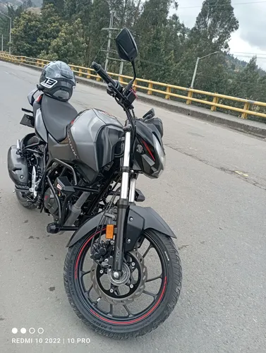 Hero Hunk 160 R Color Negro