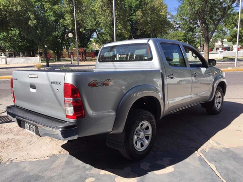 Toyota Hilux 3.0 Cd Sr 171cv 4x4 - C3 2015