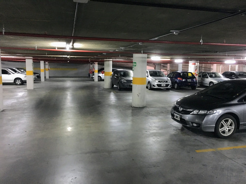 Oficinas En Alquiler | Olivos Building 2, Dr. Nicolás Repetto 3656, Olivos, Gba Norte | 1 Piso - 778 M²