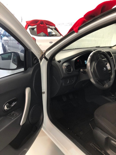 Imagem 7 de 14 de Renault Sandero 1.6 Expression 16v Flex 4p Manual