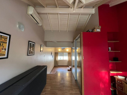 Venta Casa 6 Ambientes 600 M2- Castelar Norte