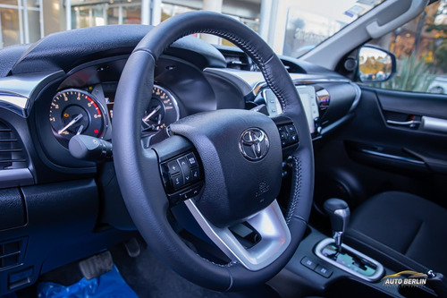 Toyota Hilux Srv