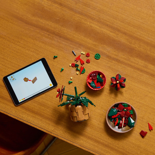 Lego® Icons Nochebuena Set De Construcción Floral 10370