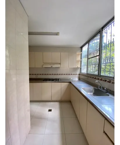 Venta Apartamento De 230mtrs2 En El Peñón, Oeste De Cali 8313.