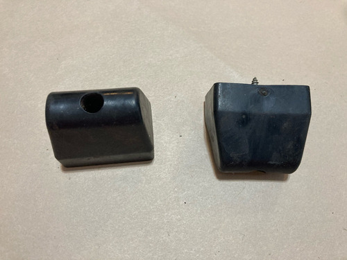 Par Calço Batente Banco Dianteiro Kombi Clipper Original (Usado)