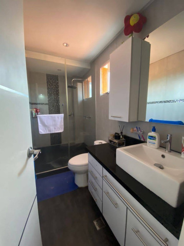 Imagen 16 de 19 de Yackeline Tovar 04145831984 Vende Lujoso Townhouse Código 144674 Urbanización Valle Real, San Diego.