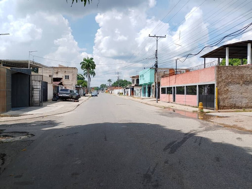 Galpón En Alquiler En Tocuyito Avenida Principal