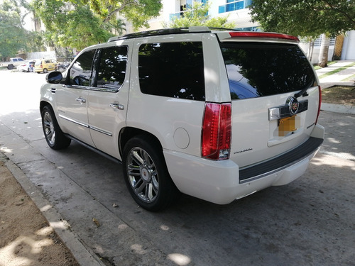 Imagen 5 de 15 de Cadillac Escalade 2013 6.2 Platinum