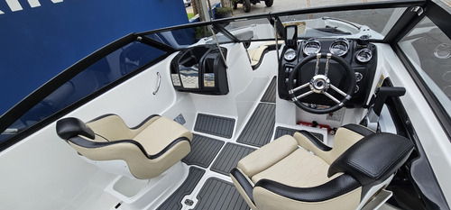 Lancha Focker 212 (2023)