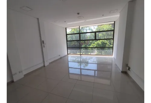 Oficina En Venta En Av Colombia Con Excelente Ubicación