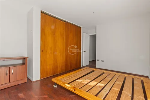 Departamento En Arriendo De 4 Dorm. En Las Condes