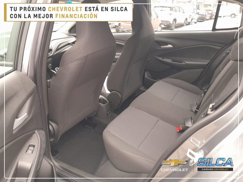 Imagen 9 de 12 de Chevrolet Onix Plus Ltz Turbo 2023 Gris Plata 0km