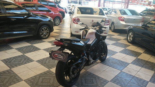 Imagem 3 de 7 de F800
