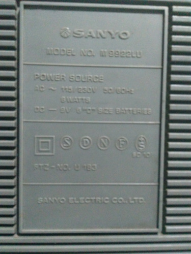 Radiograbador Sanyo M9922lu Solo Anda Radio Am.- Plateado (Usado)