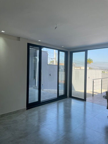 Casa Reformada E Ampliada Alto Padrao Joa