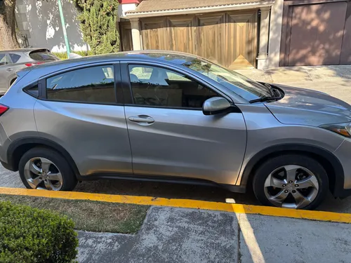 Honda HR-V 1.8 Uniq At Cvt