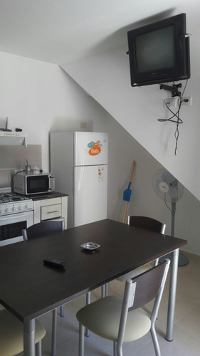 Imagen 2 de 10 de Depto 4 Personas Planta Baja Solo Familias