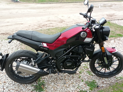 Imagen 6 de 10 de Benelli Leoncino 250