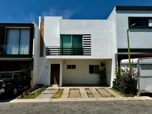 Casa En Venta En Bosque Real, Tlajomulco 