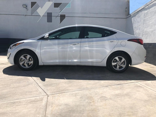 Hyundai Elantra Gls 1.8l Gls At 2015