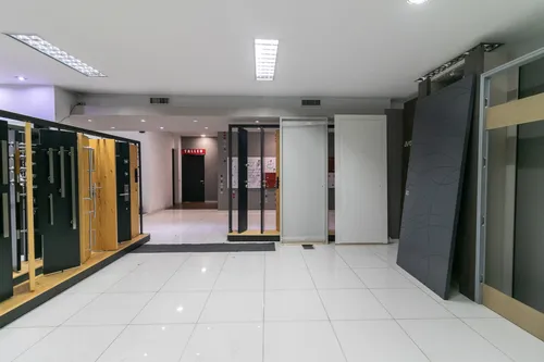 Local En Arriendo/venta En Chico Norte Ii. Cod V1103006