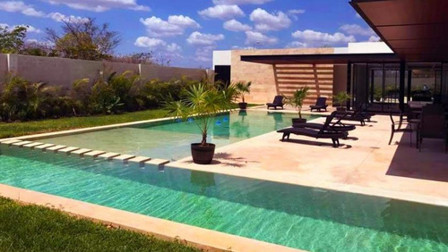 Terreno/lote En Venta En Mérida, En Privada Chaactún, Lote 94, Listo.