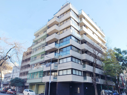 Departamento En Belgrano De 3 Ambientes Con Baulera