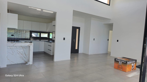 Casa En Venta Pilar Del Este