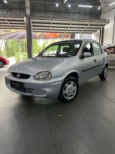 Chevrolet Corsa Classic 1.0 Life Flex Power 4p