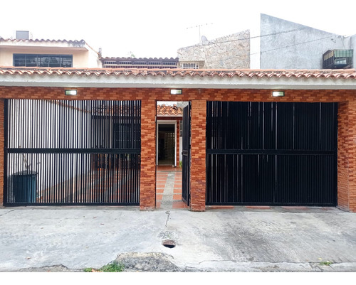 Hermosa Casa En Venta San Diego Urb Bosqueserino Gavip 