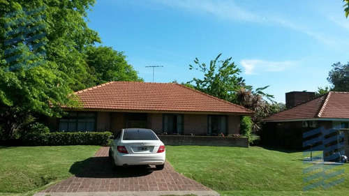 Imagen 2 de 10 de Casa - Los Cardales Country Club - 3 Habitaciones Con Piscina - Posibilidad De Alquiler Anual-
