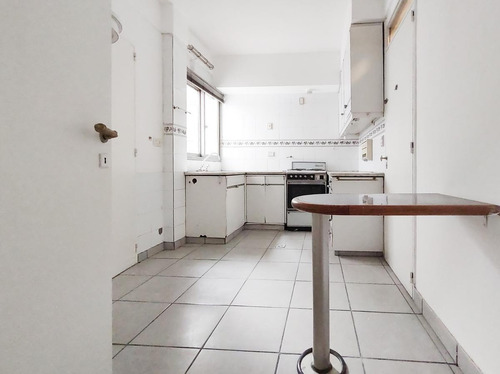 Imagen 4 de 16 de Venta Departamento 1 Dormitorios En Paseo Del Siglo. Amplio Opción Comodín