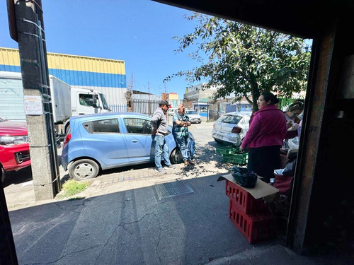 Local Comercial 2 Caupolicán Con Carrera. Concepción.