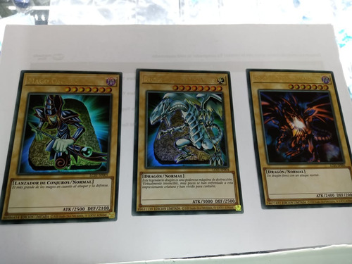 Set Blue-eyes, Red-eyes, Dark Magician Ultra Español Yugioh