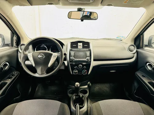 Nissan Versa 1.6 Advance Mt