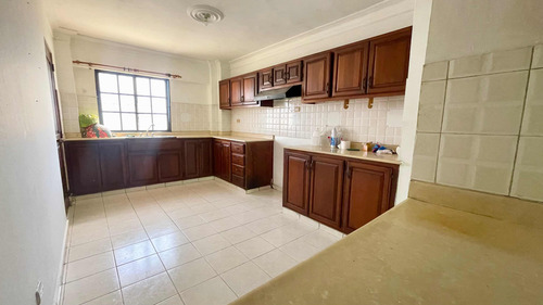 Apartamento En Bueno Aires, Avenida Independencia