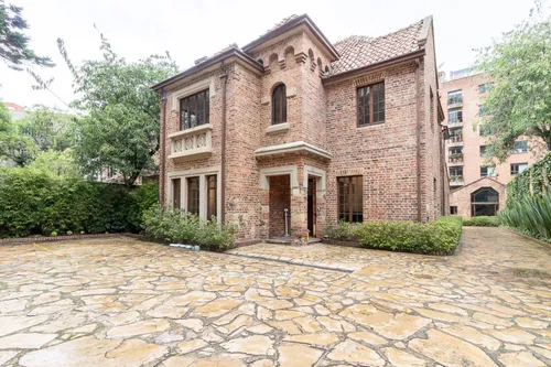 Casa En Venta En El Nogal. Cod V5344