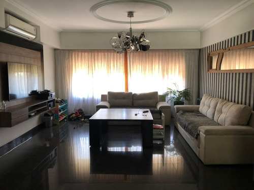 Excelente Chalet!!! Azcuénaga 781