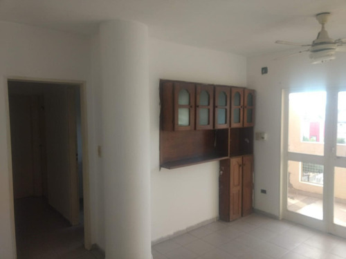 Imagen 4 de 15 de Departamento 2 Dormitorios En Torre En Zona Unne