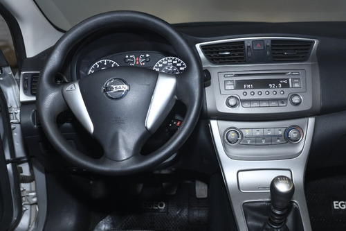Nissan Sentra Sense 2014