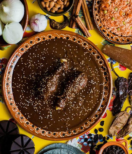 Mole Poblano Artesanal En Pasta 1kg De Originario De Puebla