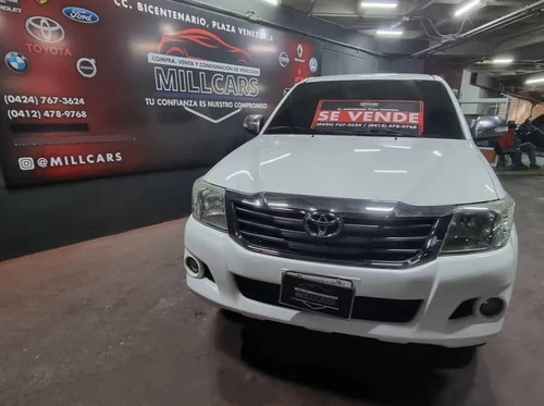 Imagen 2 de 9 de Toyota Hilux Kavak Automatica 4x4