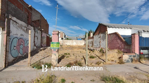 Excelente Lote En Calle Colon, Neuquen Capital