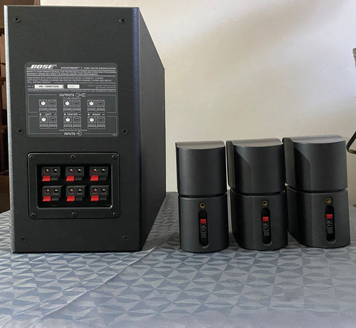 Bocinas Bose Cubo Y Subwoofer Bose Acoustimass (Usado)