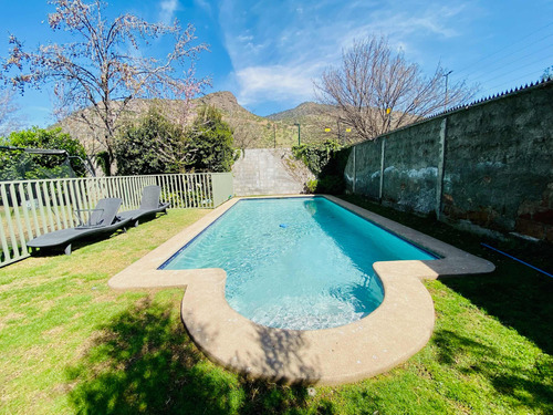 Impecable Casa En Santuario Del Valle