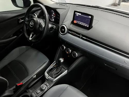 Mazda 2 Grand Touring Lx 1.5